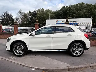 Used 2017 Mercedes-Benz Gla AMG Line White - Interior and Exterior details 4