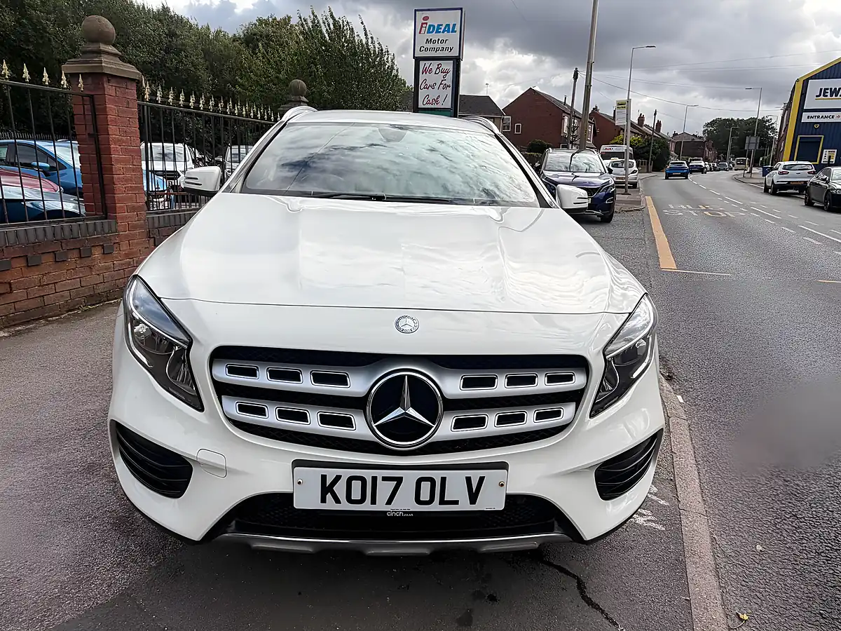 Used 2017 Mercedes-Benz Gla AMG Line White - Interior and Exterior details 5