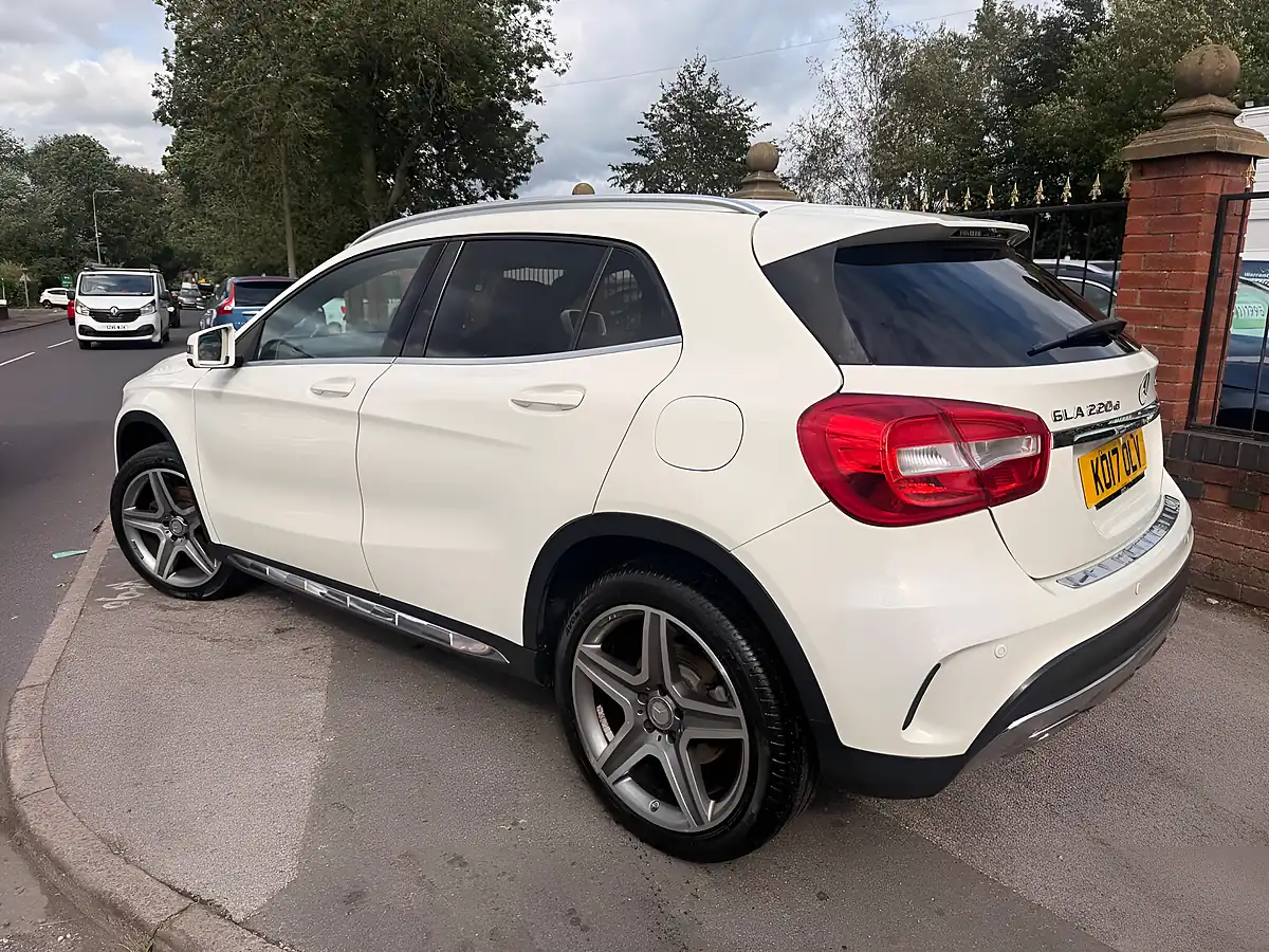 Used 2017 Mercedes-Benz Gla AMG Line White - Interior and Exterior details 6