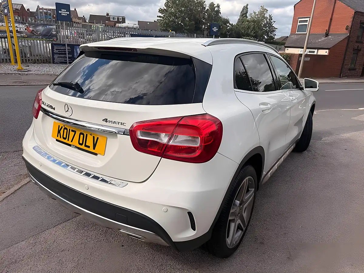 Used 2017 Mercedes-Benz Gla AMG Line White - Interior and Exterior details 7