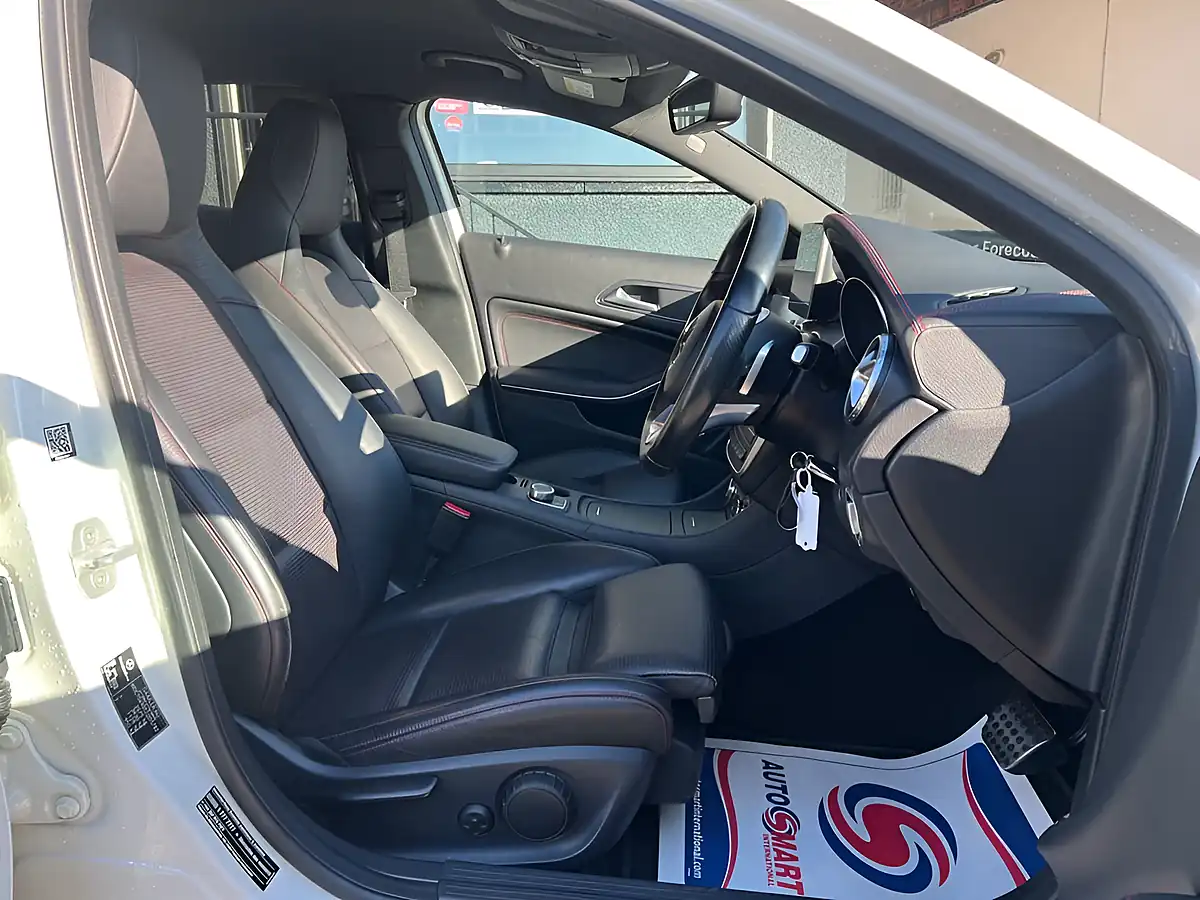 Used 2017 Mercedes-Benz Gla AMG Line White - Interior and Exterior details 13