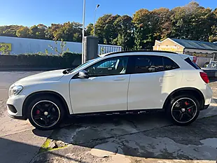 Used 2017 Mercedes-Benz Gla AMG Line White - Interior and Exterior details 7
