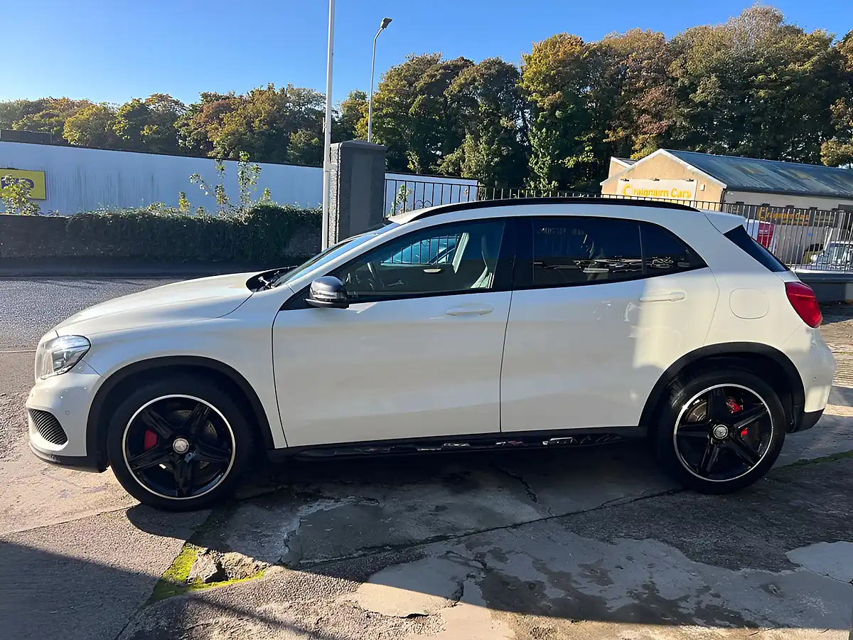Used 2017 Mercedes-Benz Gla AMG Line White - Interior and Exterior details 7