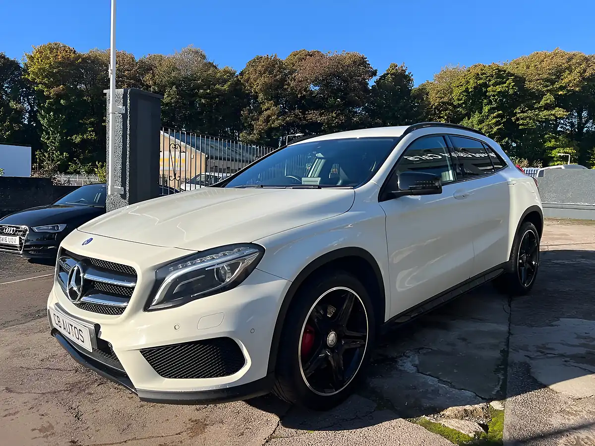 Used 2017 Mercedes-Benz Gla AMG Line White - Interior and Exterior details 8