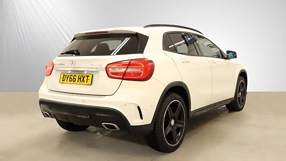 Used 2017 Mercedes-Benz Gla Class AMG Line White - Interior and Exterior details 13