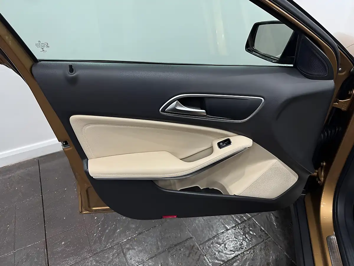 Used 2017 Mercedes-Benz Gla Se Beige - Interior and Exterior details 17
