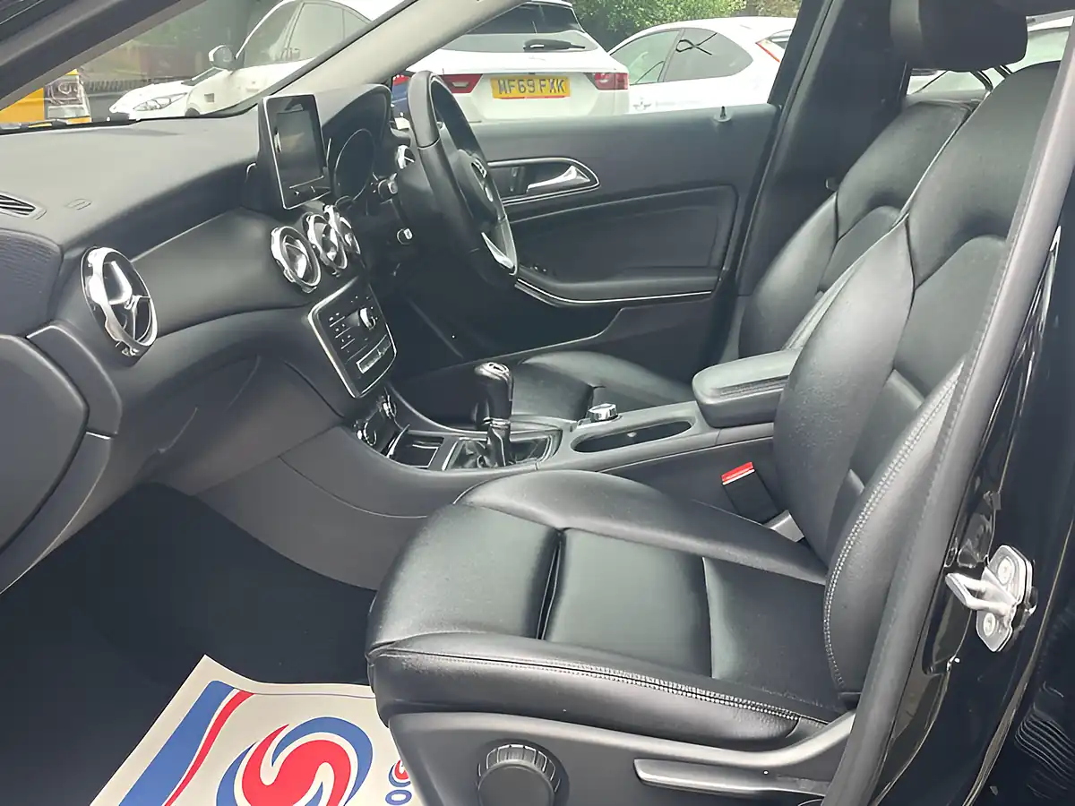 Used 2017 Mercedes-Benz Gla Se Black - Interior and Exterior details 12