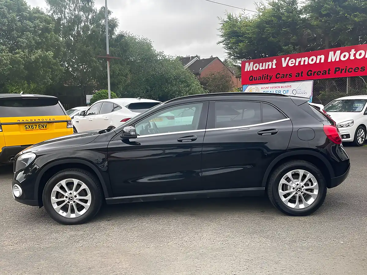 Used 2017 Mercedes-Benz Gla Se Black - Interior and Exterior details 5
