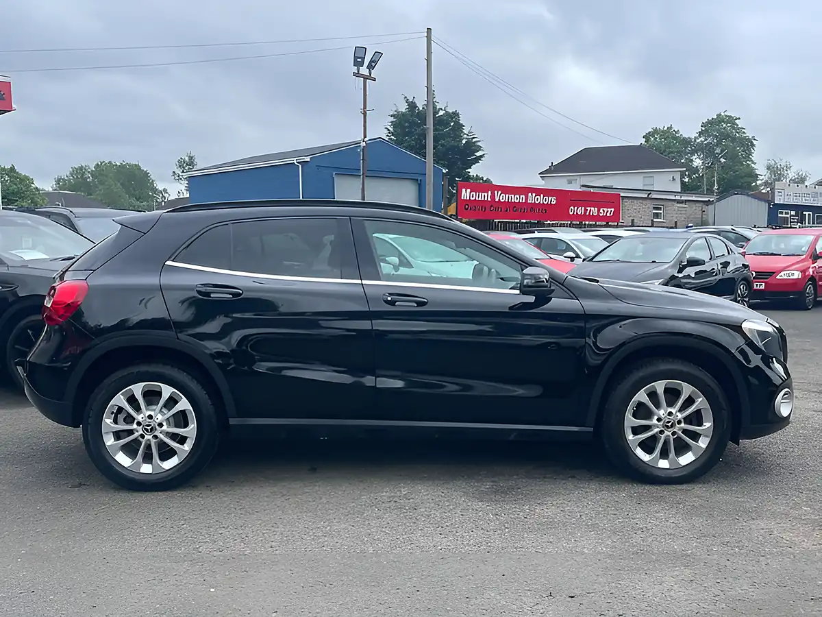 Used 2017 Mercedes-Benz Gla Se Black - Interior and Exterior details 7