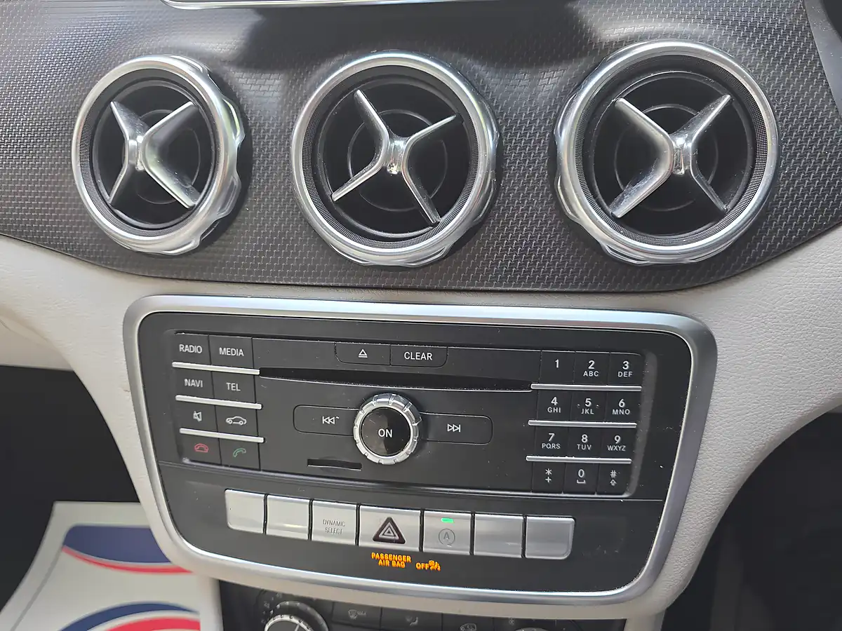 Used 2017 Mercedes-Benz Gla Se Grey - Interior and Exterior details 14