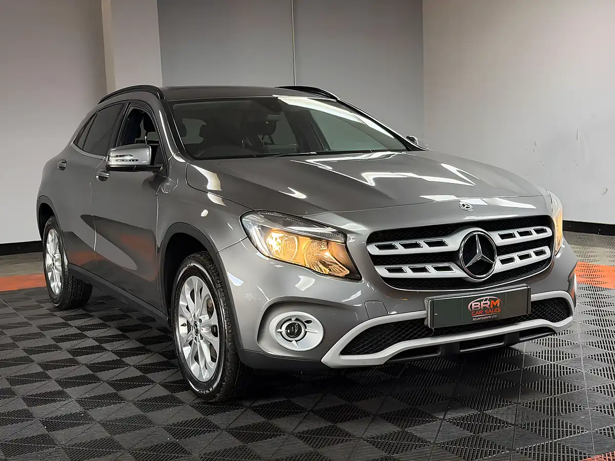 Used 2017 Mercedes-Benz Gla Se Mountain Grey - Interior and Exterior details 2