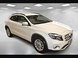 Used 2017 Mercedes-Benz Gla Se White - Interior and Exterior details 4