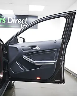 Used 2017 Mercedes-Benz Gla Sport Executive Bronze - Interior and Exterior details 14
