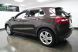 Used 2017 Mercedes-Benz Gla Sport Executive Bronze - Interior and Exterior details 6