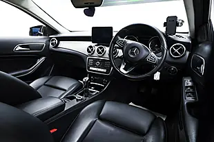 Used 2017 Mercedes-Benz Gla Sport Executive Bronze - Interior and Exterior details 8