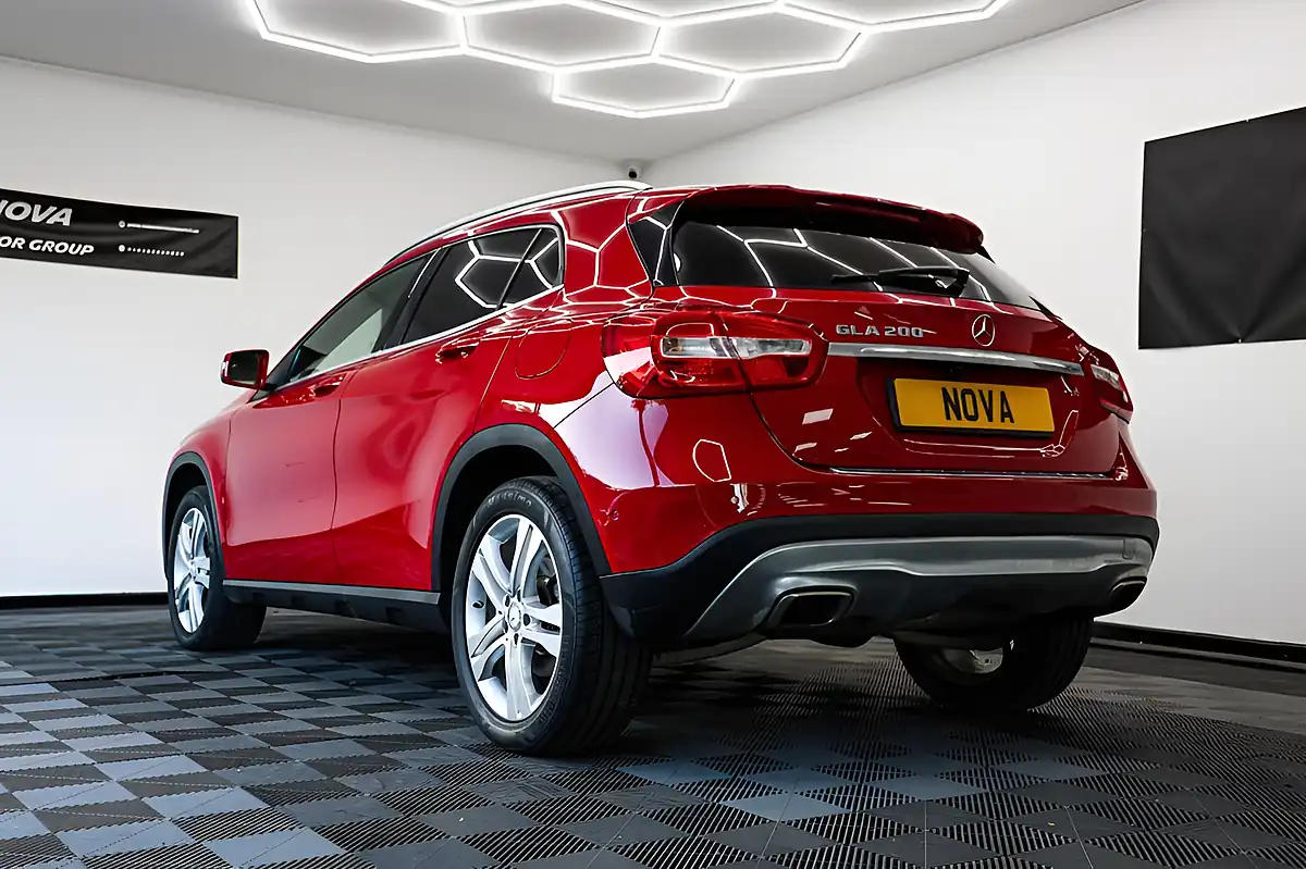 Used 2017 Mercedes-Benz Gla Sport Executive Jupiter Red - Interior and Exterior details 12