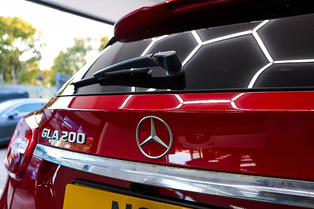 Used 2017 Mercedes-Benz Gla Sport Executive Jupiter Red - Interior and Exterior details 13