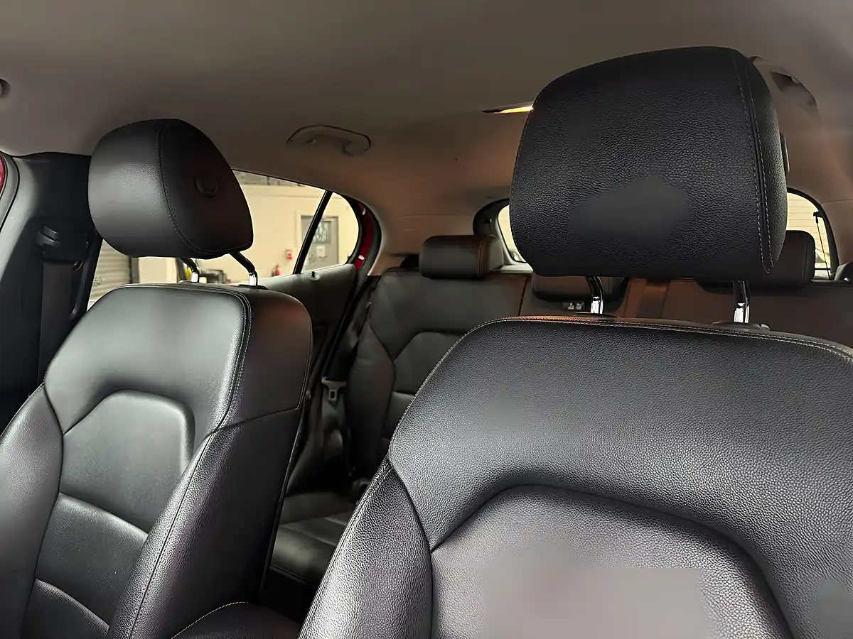 Used 2017 Mercedes-Benz Gla Sport (executive) Red - Interior and Exterior details 18