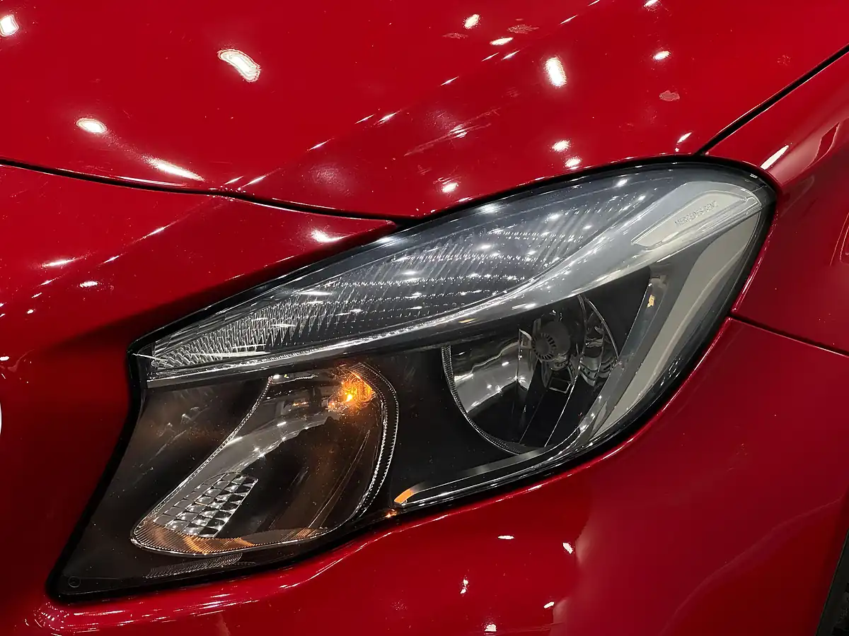 Used 2017 Mercedes-Benz Gla Sport (executive) Red - Interior and Exterior details 8