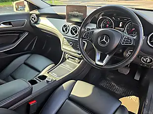 Used 2017 Mercedes-Benz Gla Sport Executive White - Interior and Exterior details 10