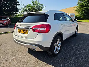 Used 2017 Mercedes-Benz Gla Sport Executive White - Interior and Exterior details 15