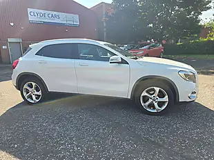 Used 2017 Mercedes-Benz Gla Sport Executive White - Interior and Exterior details 4