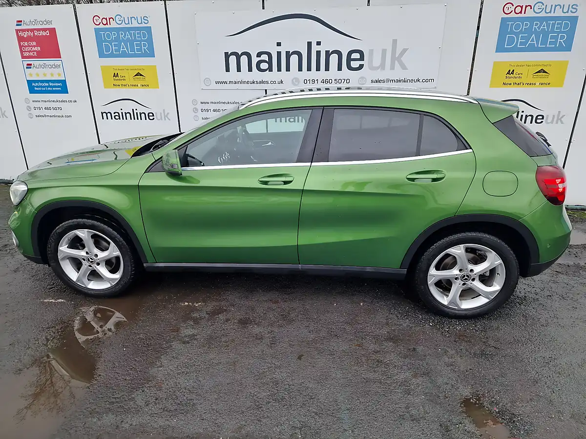 Used 2017 Mercedes-Benz Gla Sport Green - Interior and Exterior details 12