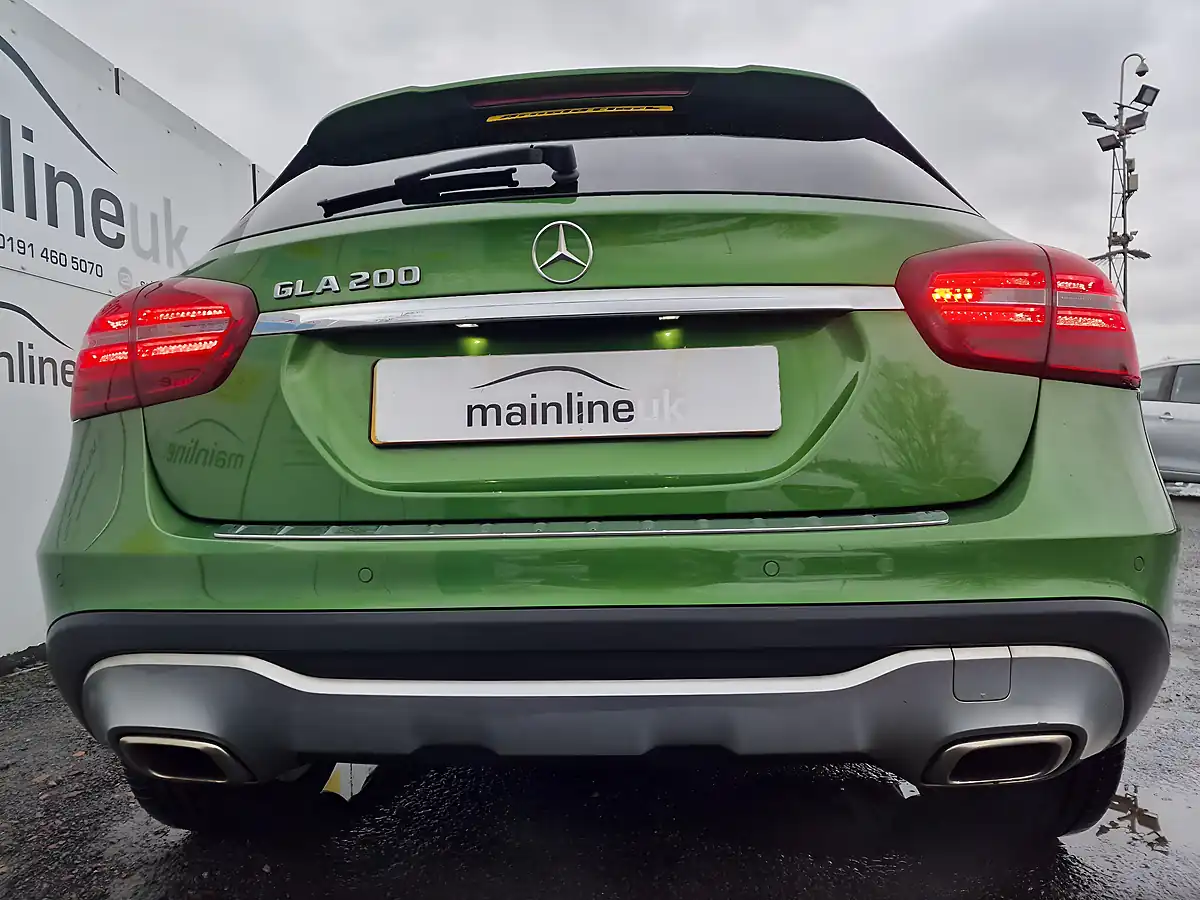 Used 2017 Mercedes-Benz Gla Sport Green - Interior and Exterior details 13