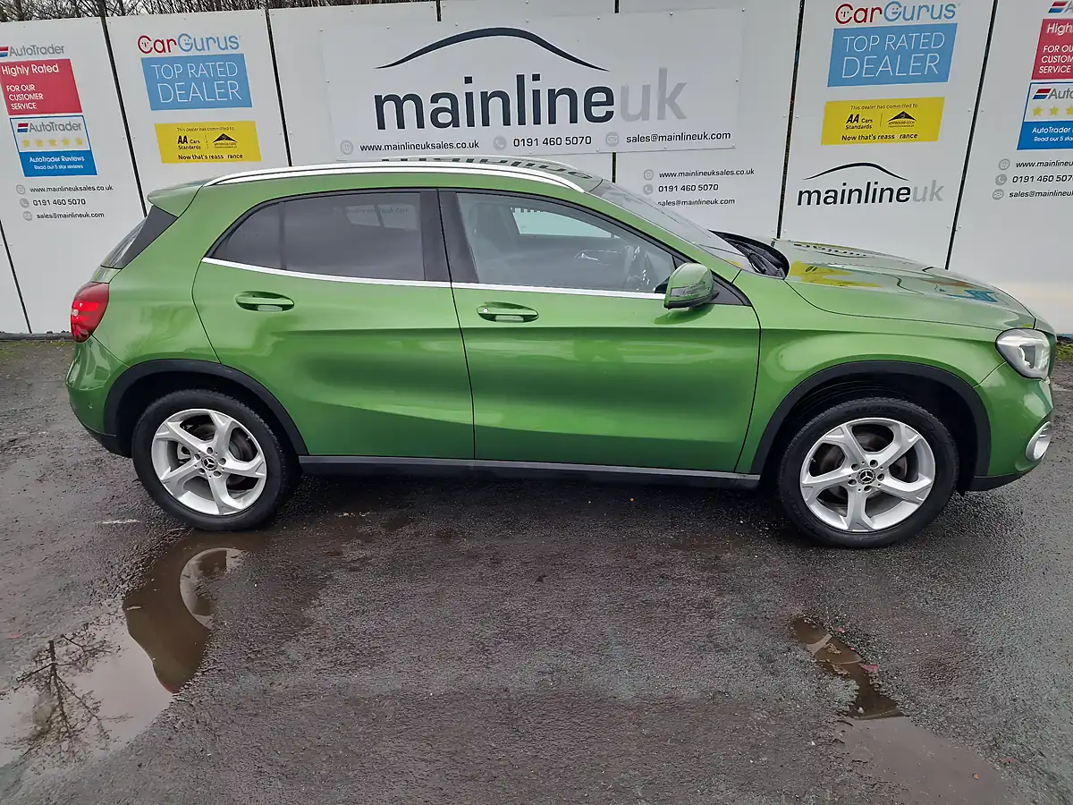 Used 2017 Mercedes-Benz Gla Sport Green - Interior and Exterior details 15