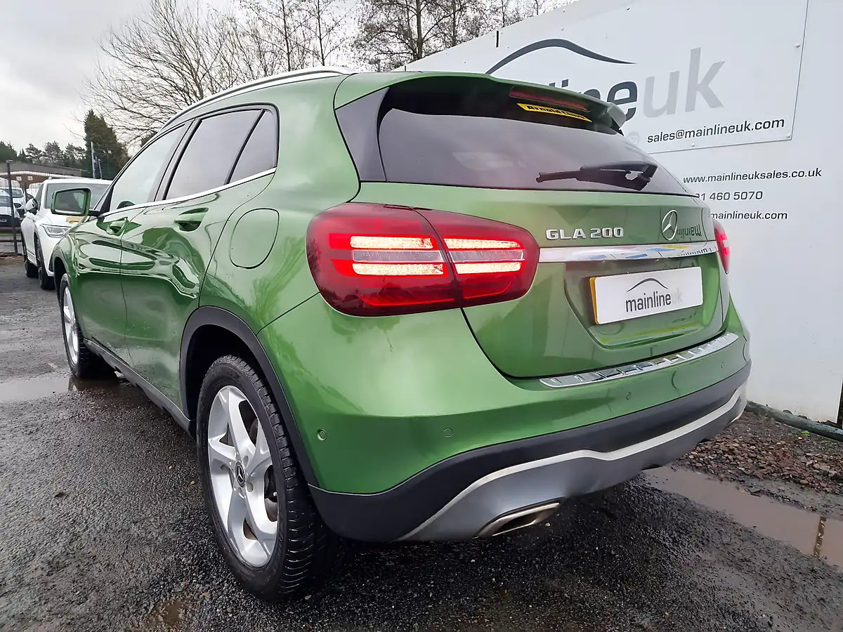 Used 2017 Mercedes-Benz Gla Sport Green - Interior and Exterior details 4