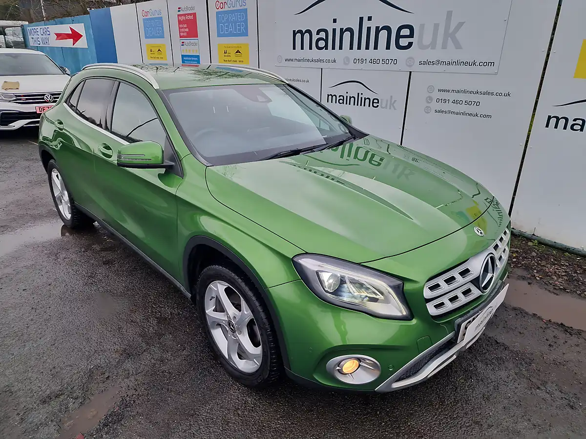 Used 2017 Mercedes-Benz Gla Sport Green - Interior and Exterior details 5
