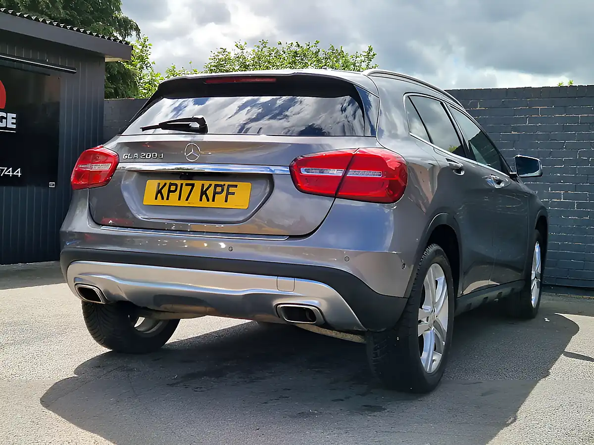 Used 2017 Mercedes-Benz Gla Sport (premium Plus) Grey - Interior and Exterior details 13