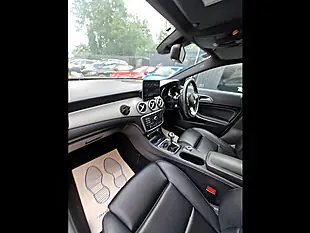 Used 2017 Mercedes-Benz Gla Sport (premium Plus) Grey - Interior and Exterior details 16