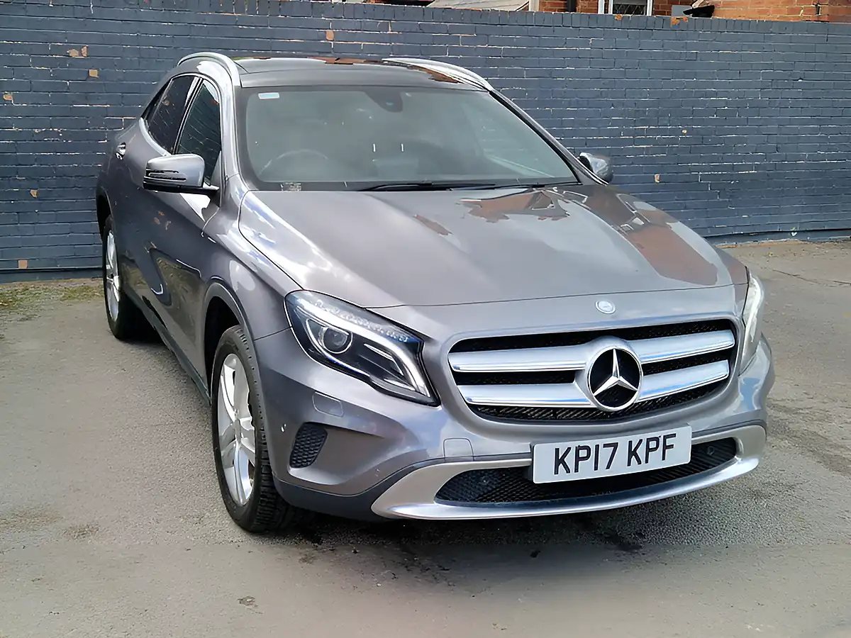 Used 2017 Mercedes-Benz Gla Sport (premium Plus) Grey - Interior and Exterior details 3