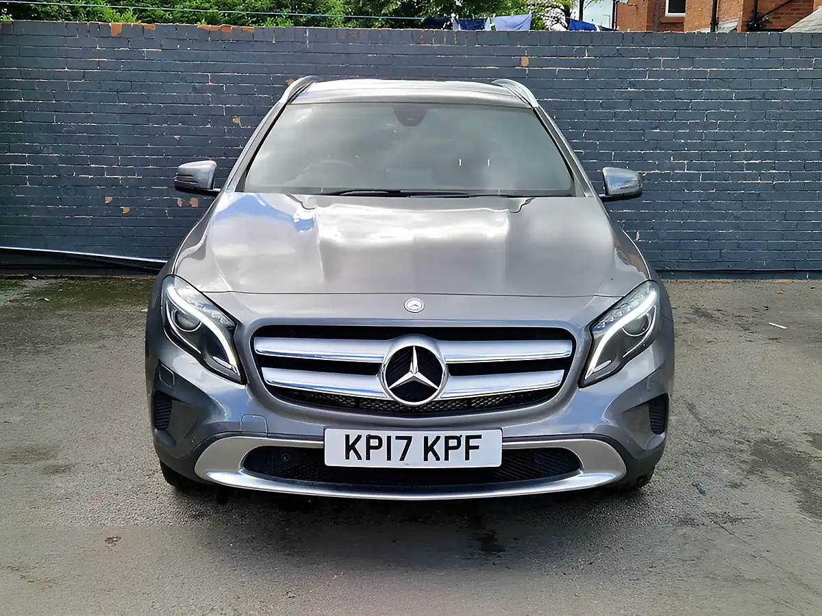 Used 2017 Mercedes-Benz Gla Sport (premium Plus) Grey - Interior and Exterior details 4