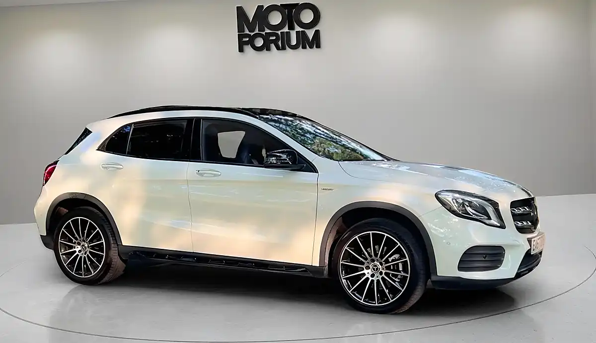 Used 2017 Mercedes-Benz Gla Whiteart Premium Plus White - Interior and Exterior details 2
