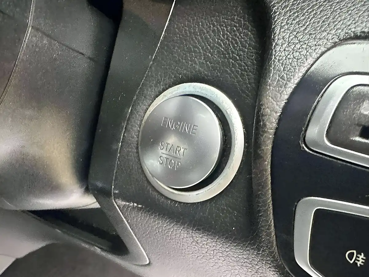 Used 2017 Mercedes-Benz Glc AMG Line Blue - Interior and Exterior details 10