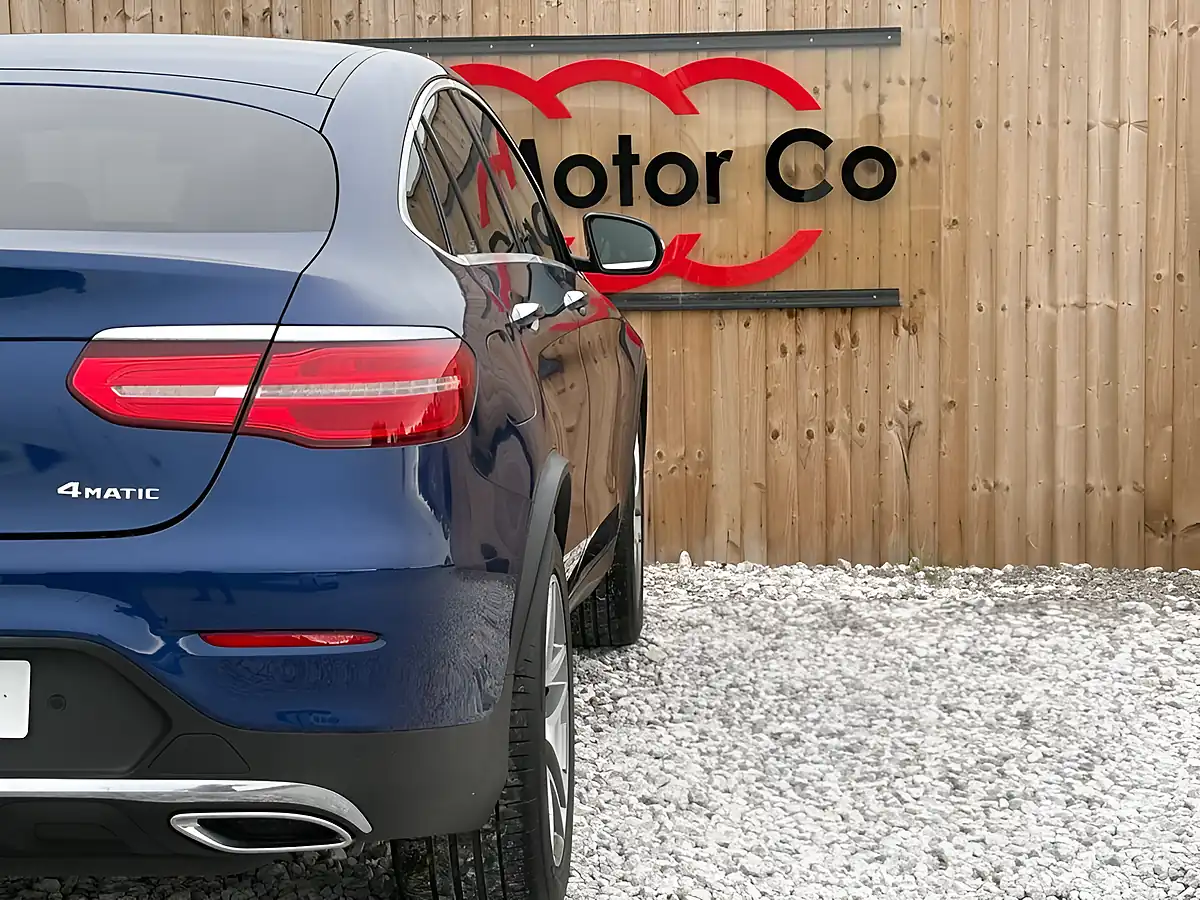 Used 2017 Mercedes-Benz Glc AMG Line (premium) Blue - Interior and Exterior details 10