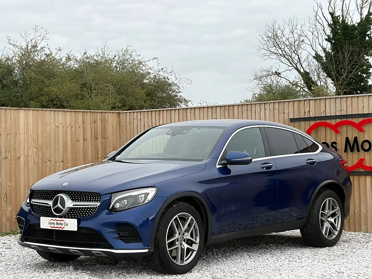 Used 2017 Mercedes-Benz Glc AMG Line (premium) Blue - Interior and Exterior details 4