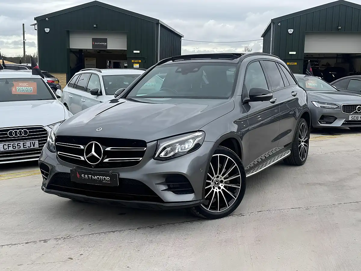 Used 2017 Mercedes-Benz Glc AMG Line (premium) Grey - Interior and Exterior details 6