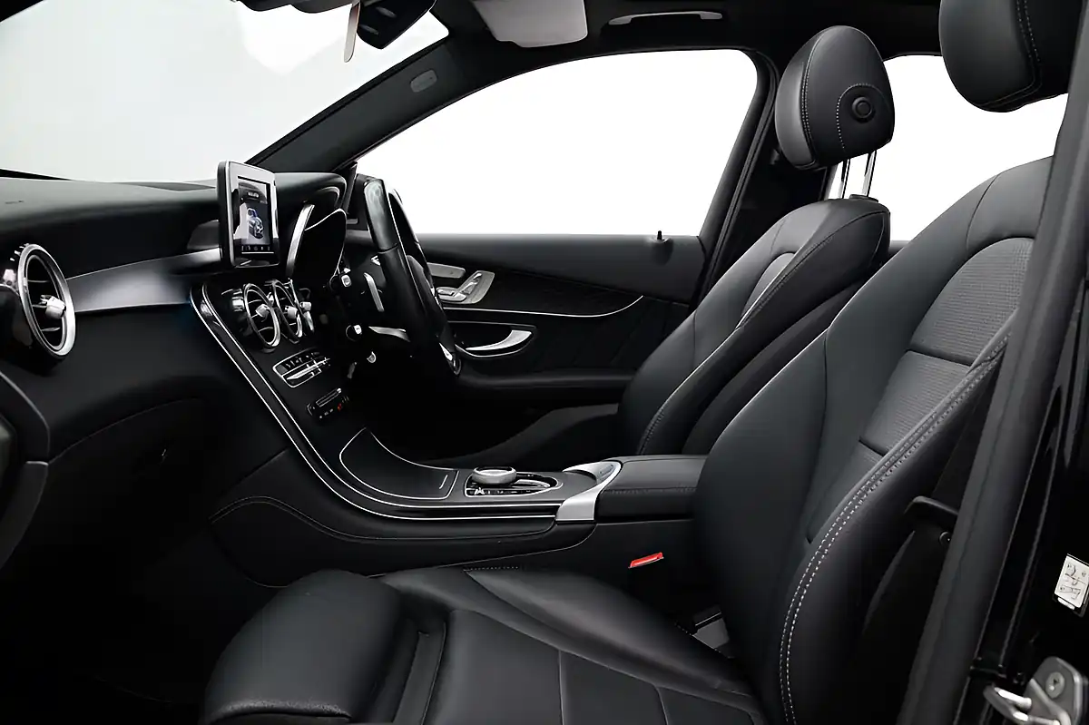 Used 2017 Mercedes-Benz Glc AMG Line (premium) Obsidian Black - Interior and Exterior details 3