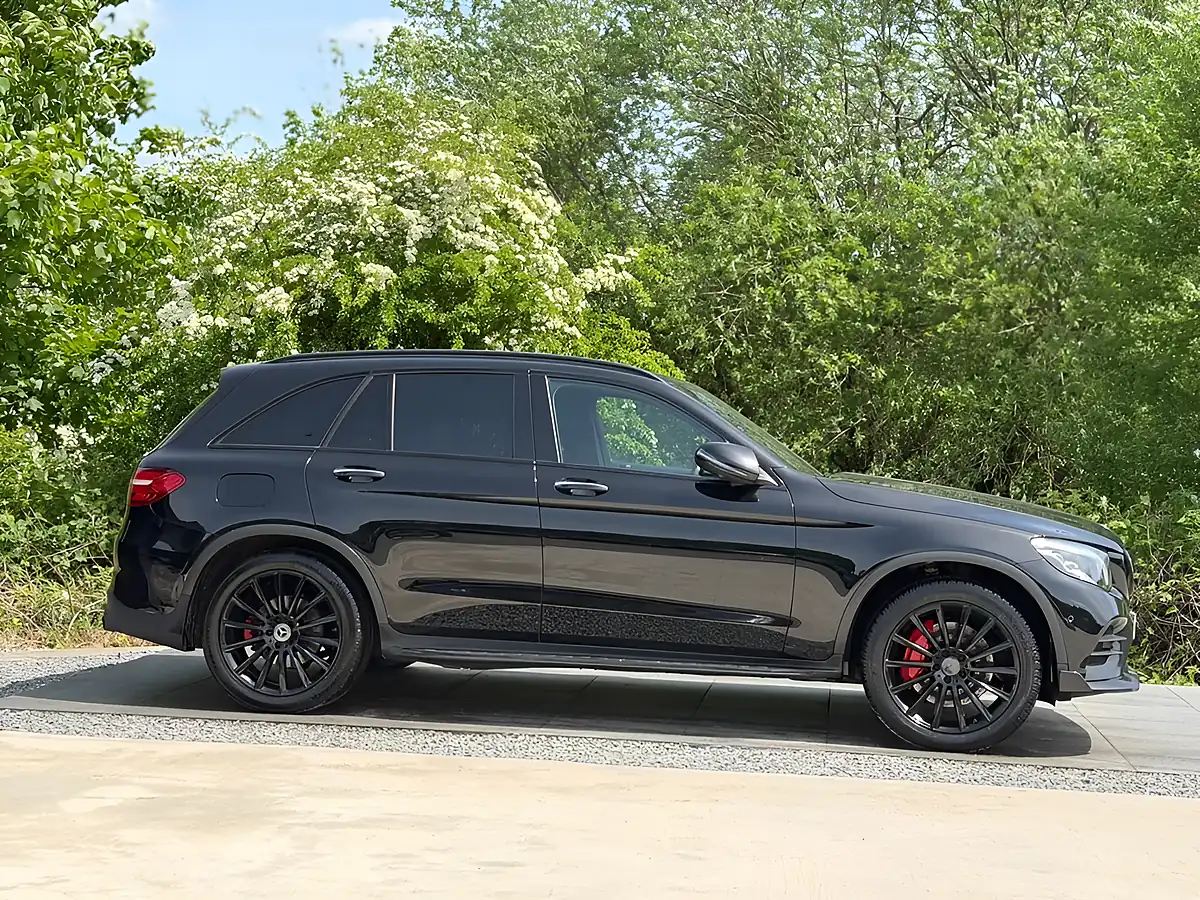 Used 2017 Mercedes-Benz Glc AMG Line (premium Plus) Black - Interior and Exterior details 11