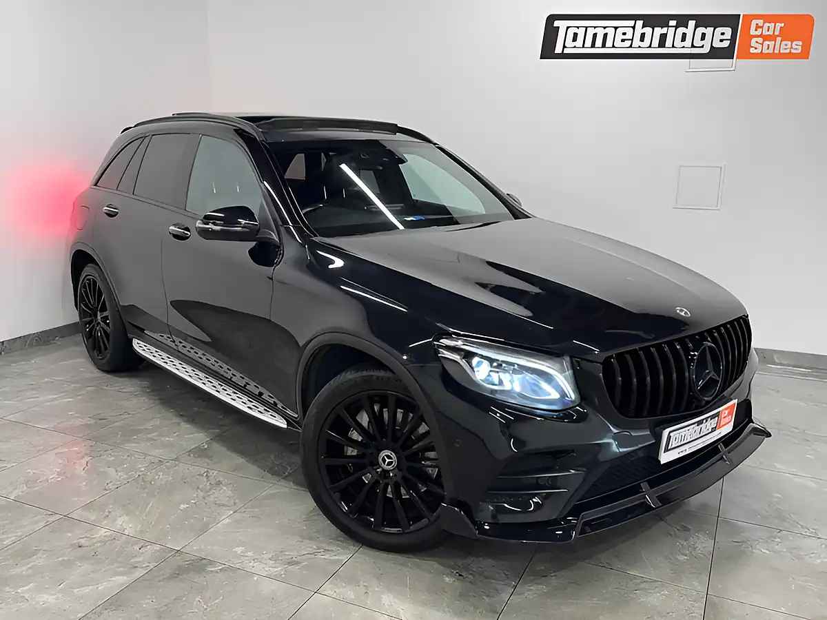 Used 2017 Mercedes-Benz Glc AMG Line Premium Plus Black - Front View