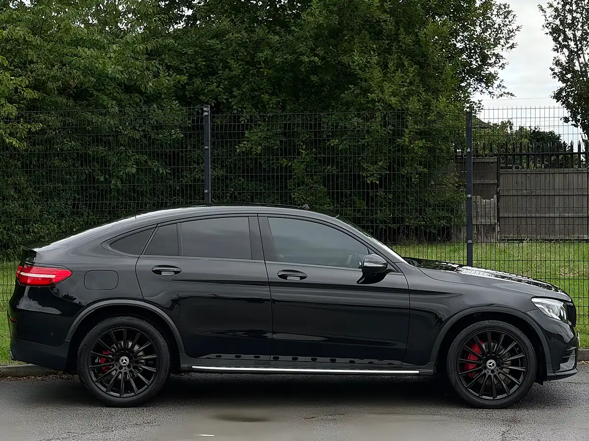 Used 2017 Mercedes-Benz Glc AMG Line (premium Plus) Coupe Black - Interior and Exterior details 9