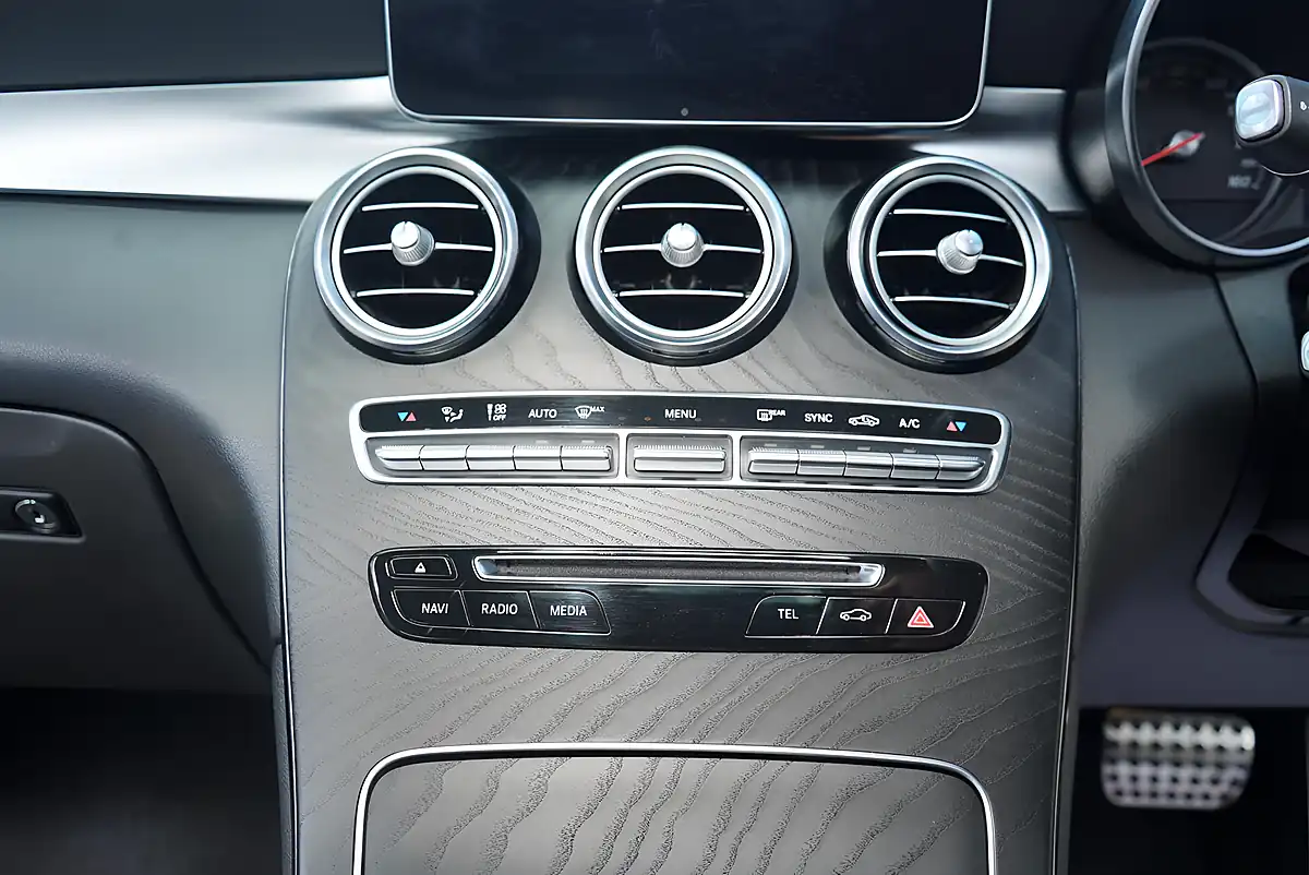 Used 2017 Mercedes-Benz Glc AMG Line (premium Plus) Coupe White - Interior and Exterior details 15