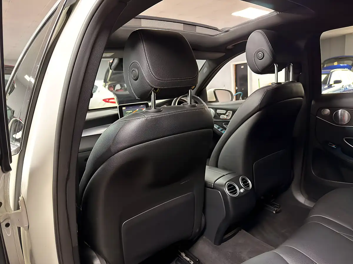 Used 2017 Mercedes-Benz Glc AMG Line Premium Plus Diamond White - Interior and Exterior details 12