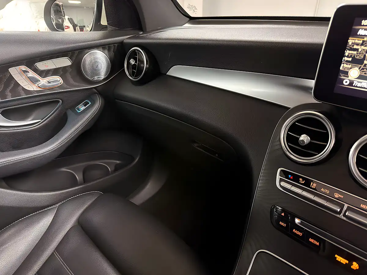 Used 2017 Mercedes-Benz Glc AMG Line Premium Plus Diamond White - Interior and Exterior details 20