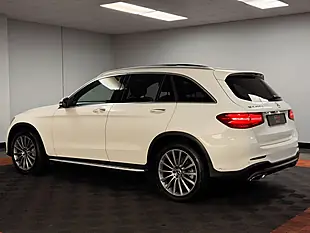 Used 2017 Mercedes-Benz Glc AMG Line Premium Plus Diamond White - Interior and Exterior details 4