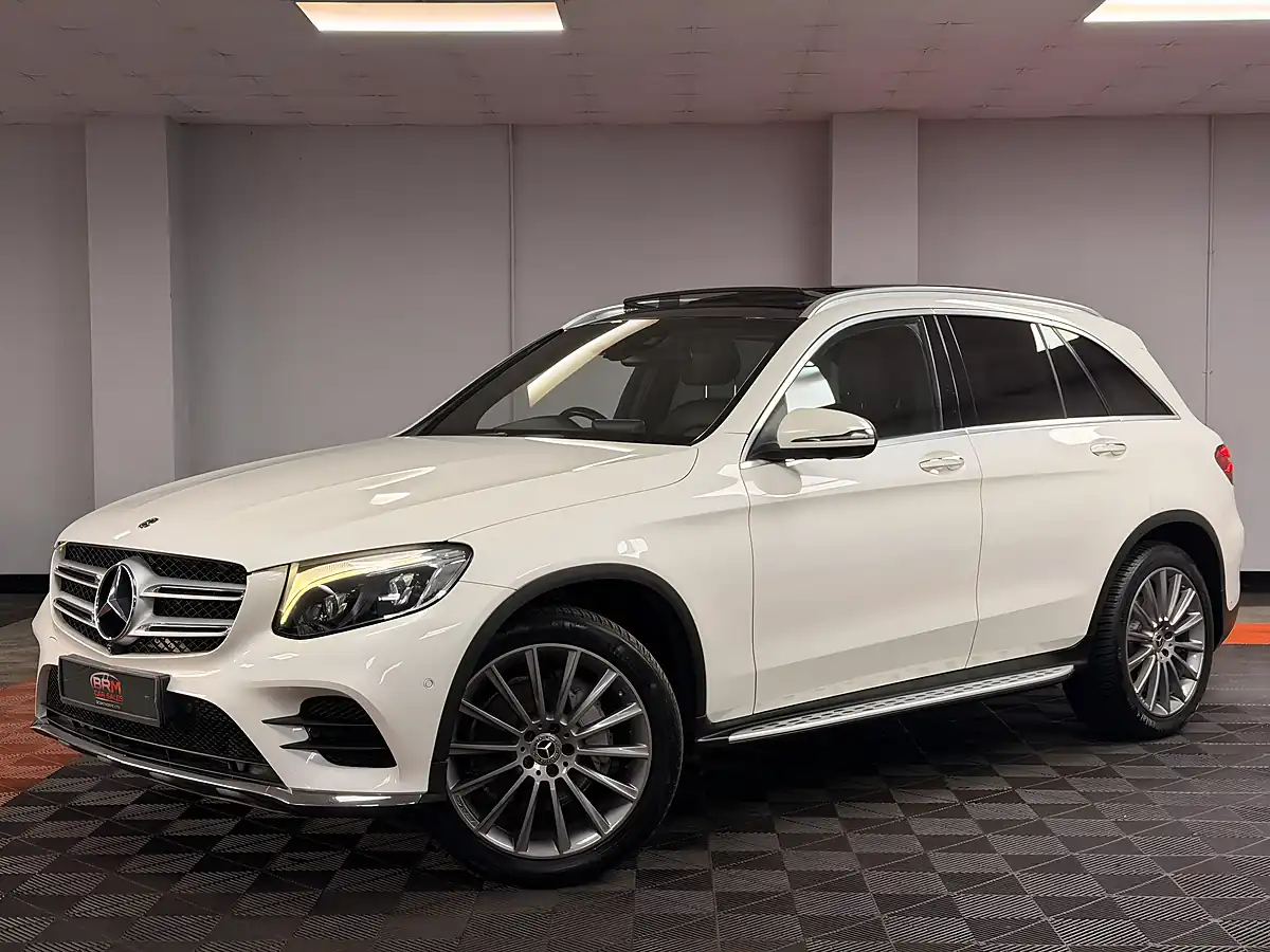 Used 2017 Mercedes-Benz Glc AMG Line Premium Plus Diamond White - Interior and Exterior details 7