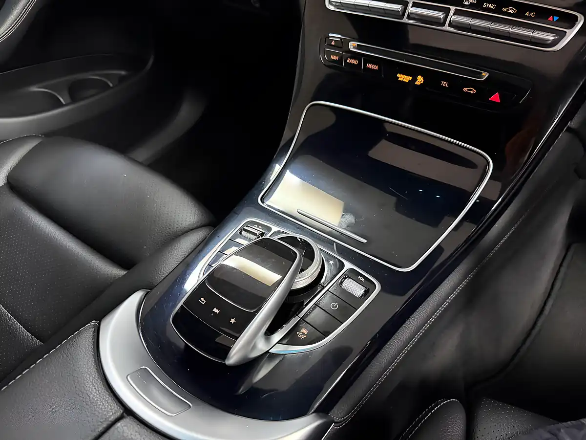 Used 2017 Mercedes-Benz Glc AMG Line Premium Plus Iridium Silver - Interior and Exterior details 10